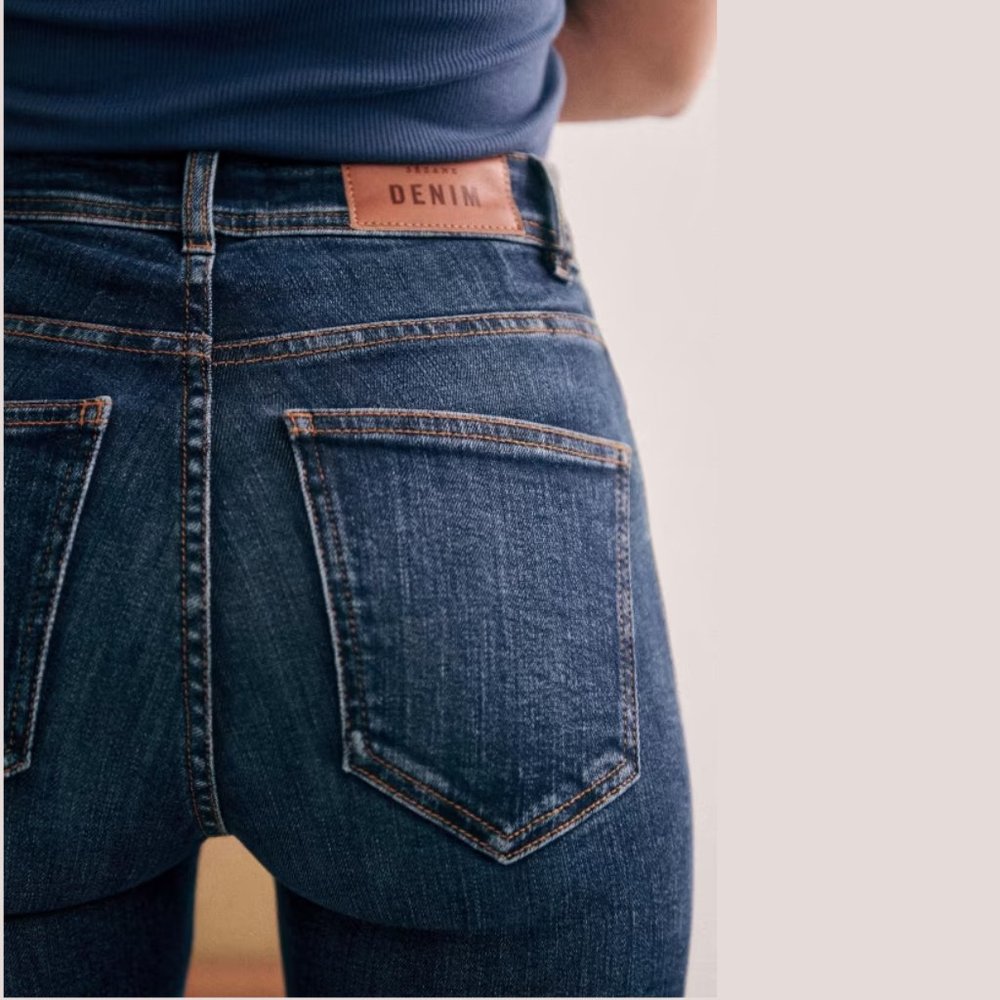 Sezane Slim Parfait Perfect Slim Jeans in Blue Denim Sz 30 NWT